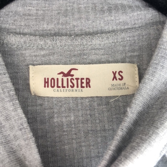HOLLISTER | Gray Ribbed Choker Top - Picture 3 of 3